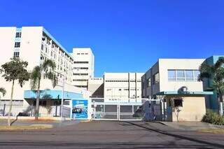 Jovem é esfaqueado e tem vísceras expostas após briga com padrasto Jovem é esfaqueado e tem vísceras expostas após briga com padrasto