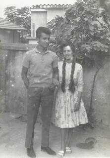 Setenta anos depois, a fam&iacute;lia de Maria Baiana volta a se abra&ccedil;ar