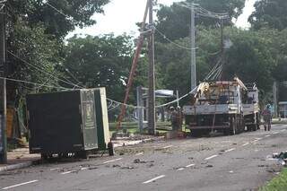 Após temporal, segunda-feira é dia de limpeza e reparos na Avenida Afonso Pena Após temporal, segunda-feira é dia de limpeza e reparos na Avenida Afonso Pena