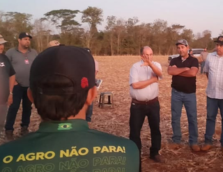&ldquo;S&oacute; se tirar &agrave; for&ccedil;a&rdquo;: deputado Z&eacute; Teixeira defende posse de fazenda em Caarap&oacute;