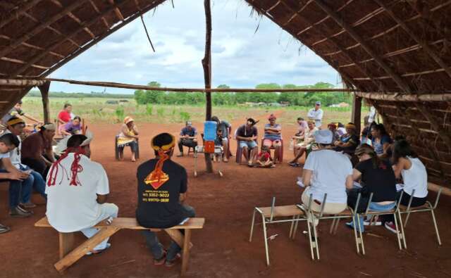 Ind&iacute;genas presos em MS sofrem viola&ccedil;&otilde;es e racismo, aponta relat&oacute;rio