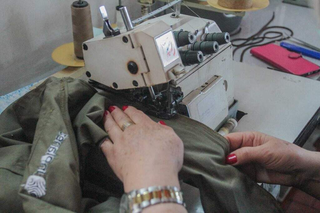 Capital tem vagas para costura, vendas e atendimento com salários variados Capital tem vagas para costura, vendas e atendimento com salários variados