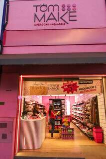 Tom Make comemora quatro anos e inaugura nova loja no Shopping Norte Sul Plaza