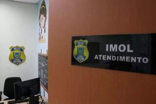 Homem &eacute; preso ap&oacute;s crian&ccedil;a de 3 anos ser achada desacordada em sua cama