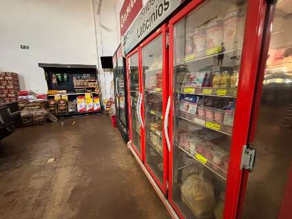 Desde as 11h sem energia, comerciantes temem preju&iacute;zos no Rita Vieira