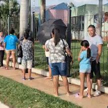 Para garantir o Natal, teve quem dormisse na rua &agrave; espera do Feir&atilde;o do Cinc&atilde;o