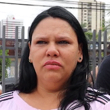 &ldquo;Por que n&atilde;o pararam de atirar?&rdquo;, questiona m&atilde;e de menina morta por engano