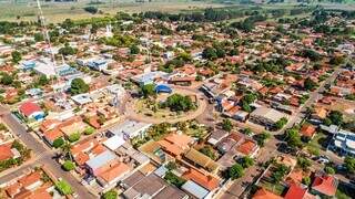 Com apenas 8 mil habitantes, cidade gasta quase R$ 2 milhões com eventos Com apenas 8 mil habitantes, cidade gasta quase R$ 2 milhões com eventos