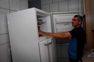 Moradores enfrentam 2ª noite sem previsão de retorno da energia Moradores enfrentam 2ª noite sem previsão de retorno da energia