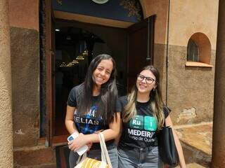 Mais de mil canetas s&atilde;o aben&ccedil;oadas em celebra&ccedil;&atilde;o para estudantes do Enem