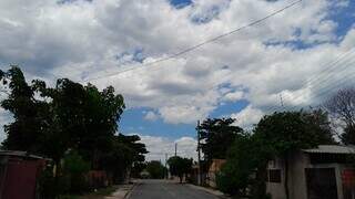 Ano deve ser o 2º ou 3º mais quente da história; Porto Murtinho registrou 42,1°C Ano deve ser o 2º ou 3º mais quente da história; Porto Murtinho registrou 42,1°C