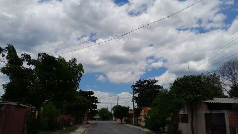 Ano deve ser o 2&ordm; ou 3&ordm; mais quente da hist&oacute;ria; Porto Murtinho registrou 42,1&deg;C