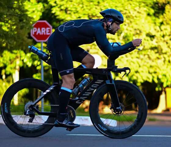 Triatletas de MS se preparam para competir no Ironman 70.3 na Espanha