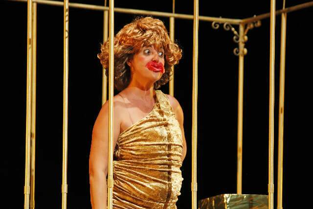 Dezembro ter&aacute; 16 espet&aacute;culos gratuitos em mostra de palha&ccedil;os