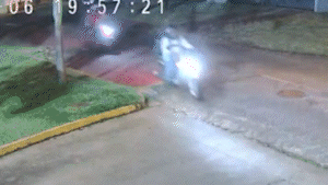 Entregador de pizza &eacute; perseguido, mas consegue escapar de quatro assaltantes 