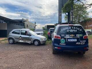 Polícia apreende granada e 400 kg de maconha em entreposto na fronteira Polícia apreende granada e 400 kg de maconha em entreposto na fronteira