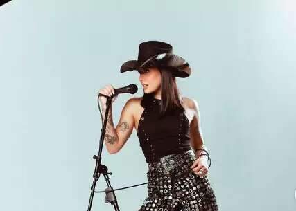 Fim de semana tem Ana Castela e tributo a Mar&iacute;lia Mendon&ccedil;a e Abba