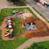 Instalação de antena de internet "acaba" com praça e revolta moradores