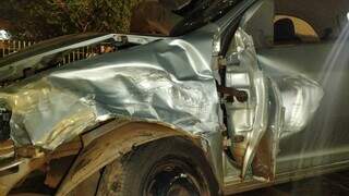 Carro fica destruído ao bater em poste, o segundo caso do dia Carro fica destruído ao bater em poste, o segundo caso do dia