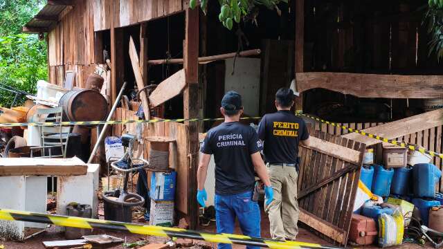 Dono de s&iacute;tio encontra homem morto com facada na barriga