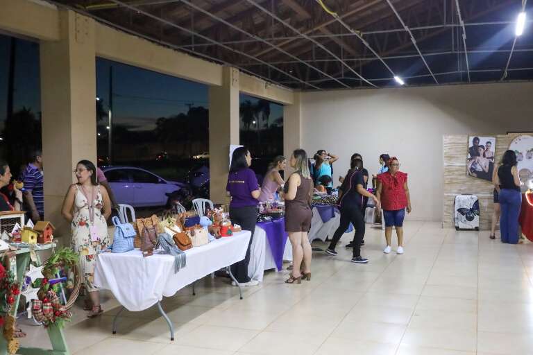 Feira une esposas de militares que recomeçam a vida a cada mudança