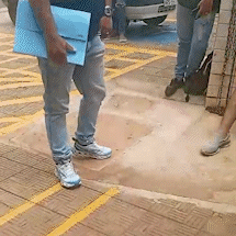 &ldquo;Falta de respeito&rdquo;: moradora reclama de longa espera em mutir&atilde;o do INSS