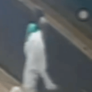 Pedreiro tenta matar companheira a facadas no meio de conveni&ecirc;ncia