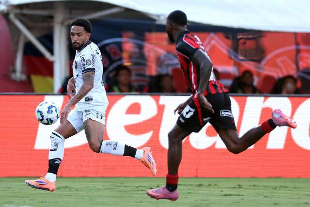 Vit&oacute;ria e Botafogo empatam sem gols em duelo truncado no Barrad&atilde;o