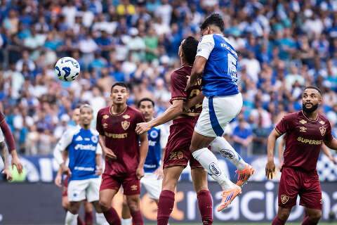 Cruzeiro e Fluminense empatam sem gols em jogo travado no Mineir&atilde;o