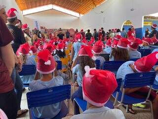 Correios lan&ccedil;a campanha de Natal e crian&ccedil;a pede 1 ano de coxinha de presente