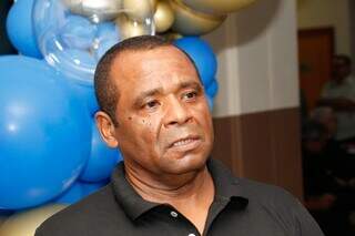 Trabalhadores criam cooperativa para suprir falta de repositores no varejo