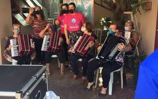 A sanfona de Ilza parou de tocar, mas o som da artista segue vivo