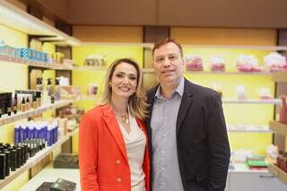 Angelou: nova loja de beleza re&uacute;ne as marcas favoritas dos maquiadores