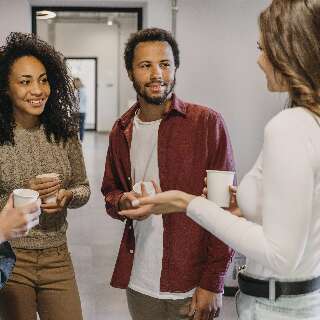 Atitudes elegantes que n&atilde;o custam nada e valem muito