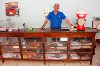 Ismael virou Jonas para honrar mercearia do pai no Alves Pereira 