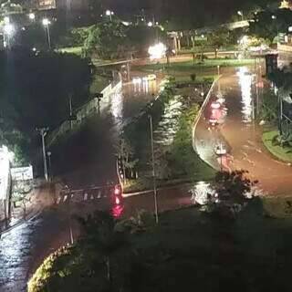 Alagamentos atingem vários pontos da Capital após chuva desta quarta Alagamentos atingem vários pontos da Capital após chuva desta quarta