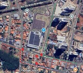 Interdi&ccedil;&atilde;o de 5 ruas para remover &aacute;rvore deixa tr&acirc;nsito lento no Itanhang&aacute; Park