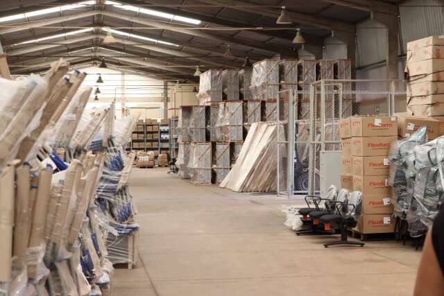 Com armaz&eacute;m cheio, Estado se prepara para abastecer escolas em 2026