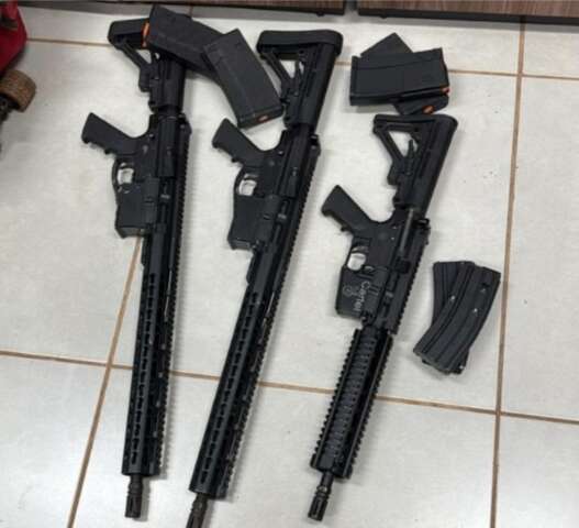 Preso com fuzis teme a morte e segue com pris&atilde;o mantida na fronteira