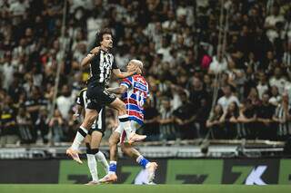 Deyverson brilha com tr&ecirc;s gols e salva Fortaleza de derrota para o Atl&eacute;tico-MG