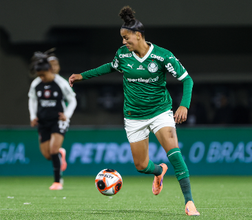 Futebol feminino entra em campo com Santos x Palmeiras nesta tarde