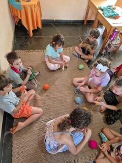 E se alfabetizar fosse apenas continuar vivendo o tempo leve da inf&acirc;ncia?