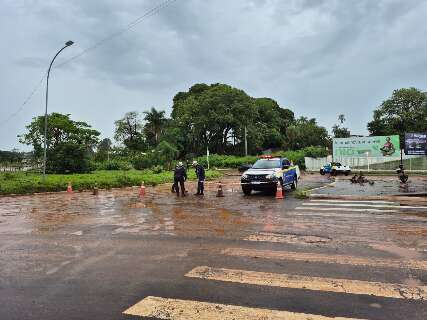 Prefeitura busca R$ 80 milh&otilde;es para obra contra enchentes na Rachid Neder