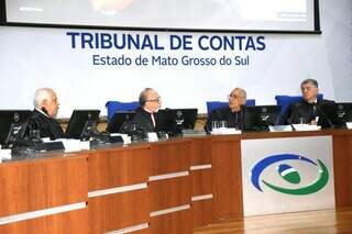 TCE oficializa aposentadoria de Jerson Domingos e comunica Assembleia de vaga