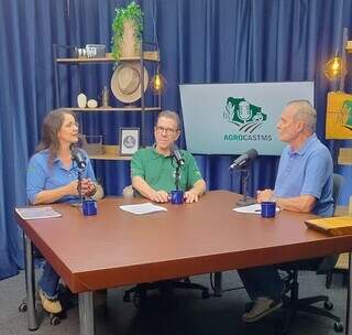 Expedição reúne pessoal da saúde para ação integrada no Pantanal Expedição reúne pessoal da saúde para ação integrada no Pantanal