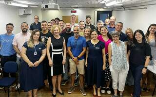 Quem passa, passa por aqui: Harmonia lan&ccedil;a cursinho com foco em excel&ecirc;ncia