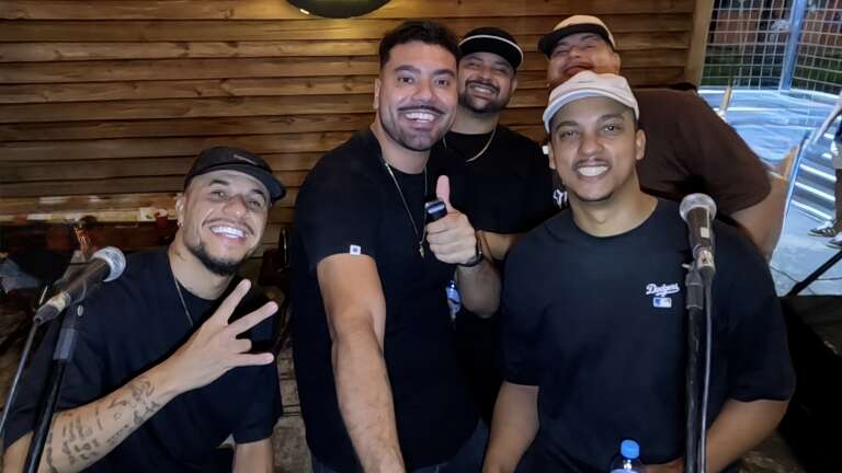 Na Vila Ipiranga, bar é reduto oficial de samba e pagode