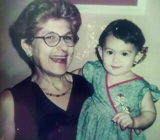 Maria transformou os últimos anos de vida da mãe em HQ Maria transformou os últimos anos de vida da mãe em HQ