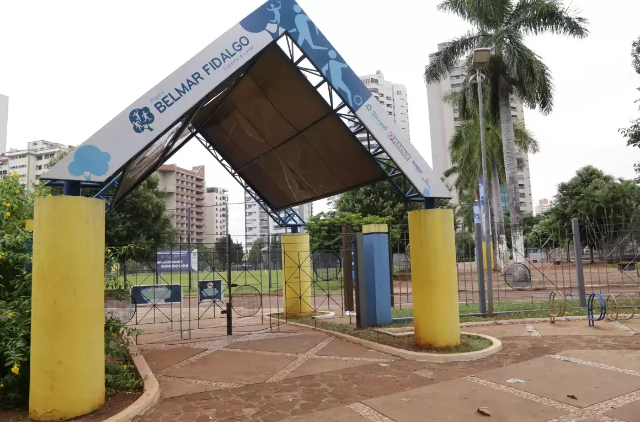 Prefeitura corrige hor&aacute;rios e amplia funcionamento de tr&ecirc;s pra&ccedil;as esportivas