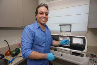 Tecnologia faz dente &ldquo;nascer&rdquo; em horas e d&aacute; fim a espera por pr&oacute;teses